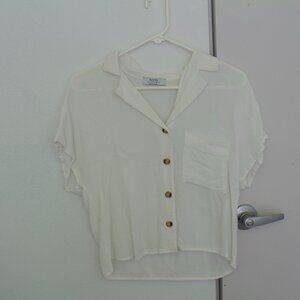 White short sleeve button down blouse